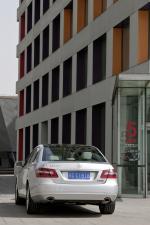 Mercedes-Benz E-Class L 2011 года
